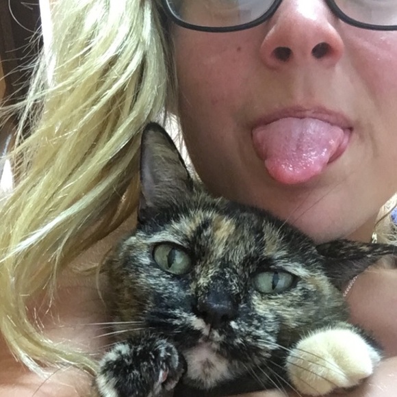 Meet your Posher, Holly - Picture 6 of 6